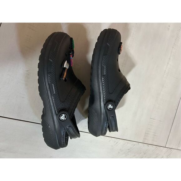 CROCS Fleece Lined Black Clogs - Picture 5 of 8